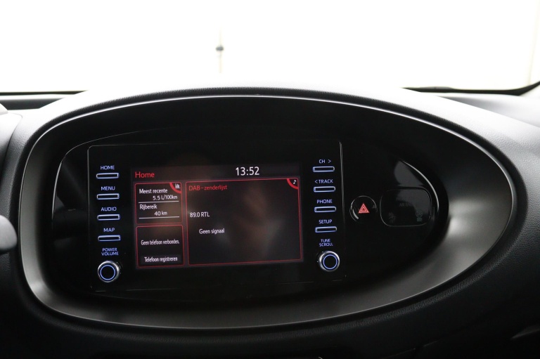 Toyota Aygo X - 1.0 VVT-i MT first 13