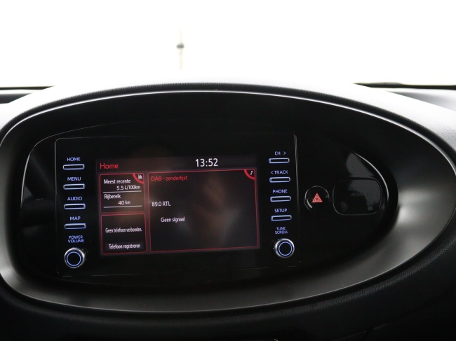 Toyota Aygo X - 1.0 VVT-i MT first