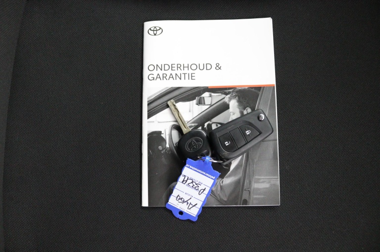 Toyota Aygo X - 1.0 VVT-i MT first 23