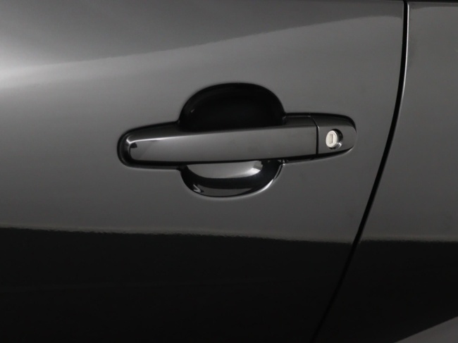 Toyota Aygo X - 1.0 VVT-i MT first