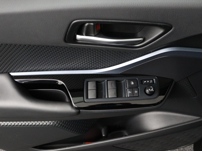 Toyota C-HR - 1.8 Hybrid TeamNL