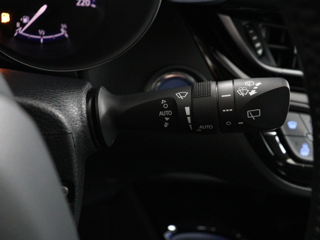 Toyota C-HR - 1.8 Hybrid TeamNL