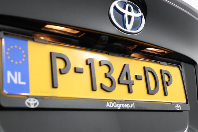 Toyota C-HR - 1.8 Hybrid TeamNL 43