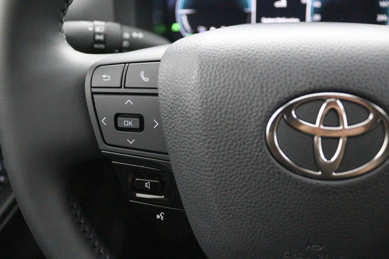 Toyota C-HR - 2.0 Plug-in Hybrid 220 Executive 17