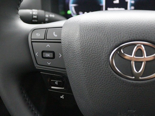 Toyota C-HR - 2.0 Plug-in Hybrid 220 Executive