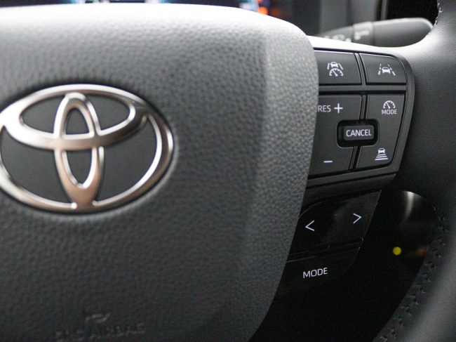 Toyota C-HR - 2.0 Plug-in Hybrid 220 Executive