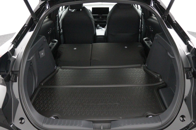 Toyota C-HR - 2.0 Plug-in Hybrid 220 Executive 23