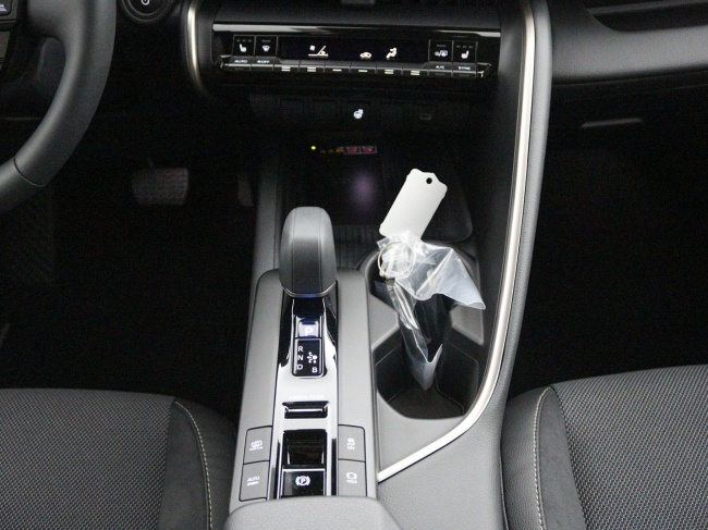 Toyota C-HR - 2.0 Plug-in Hybrid 220 Executive