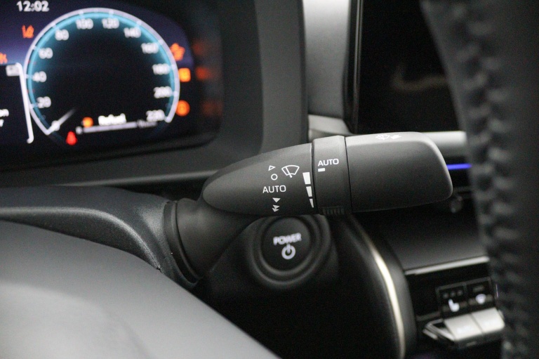 Toyota C-HR - 2.0 Plug-in Hybrid 220 Executive 29