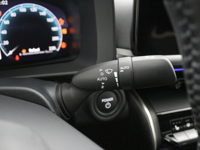 Toyota C-HR - 2.0 Plug-in Hybrid 220 Executive