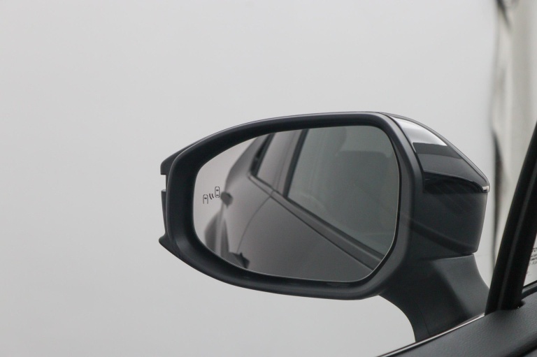 Toyota C-HR - 2.0 Plug-in Hybrid 220 Executive 35