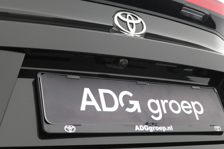 Toyota C-HR - 2.0 Plug-in Hybrid 220 Executive 38