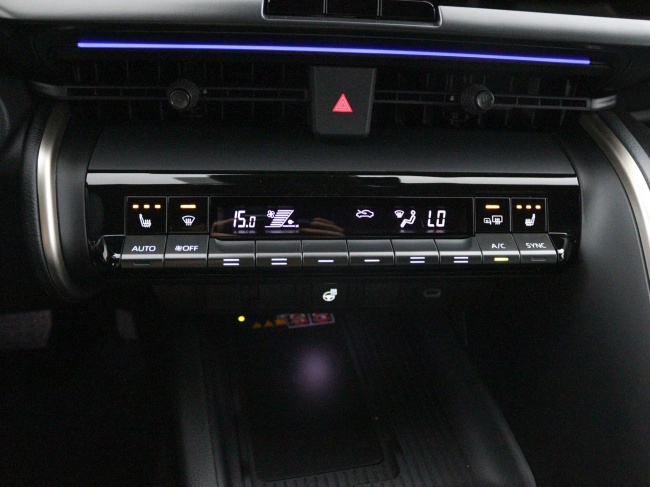 Toyota C-HR - 2.0 Plug-in Hybrid 220 Executive