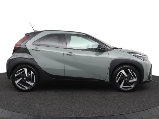 Toyota Aygo X - Hybrid 115 envy
