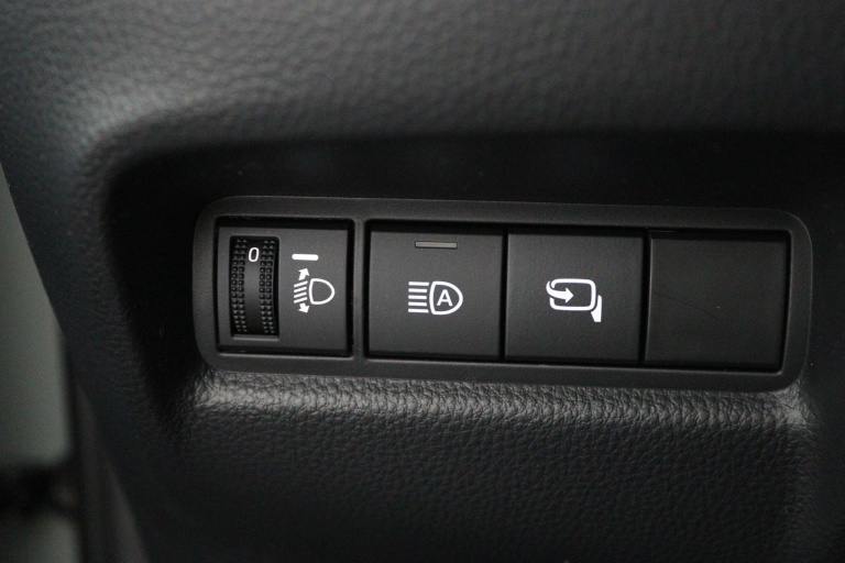 Toyota Aygo X - Hybrid 115 envy 29