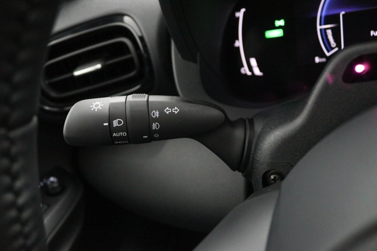 Toyota Yaris Cross - 1.5 Hybrid 115 Dynamic 30