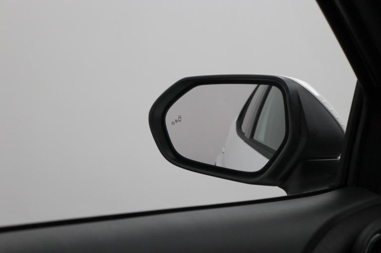 Toyota Yaris Cross - 1.5 Hybrid 115 Dynamic 35