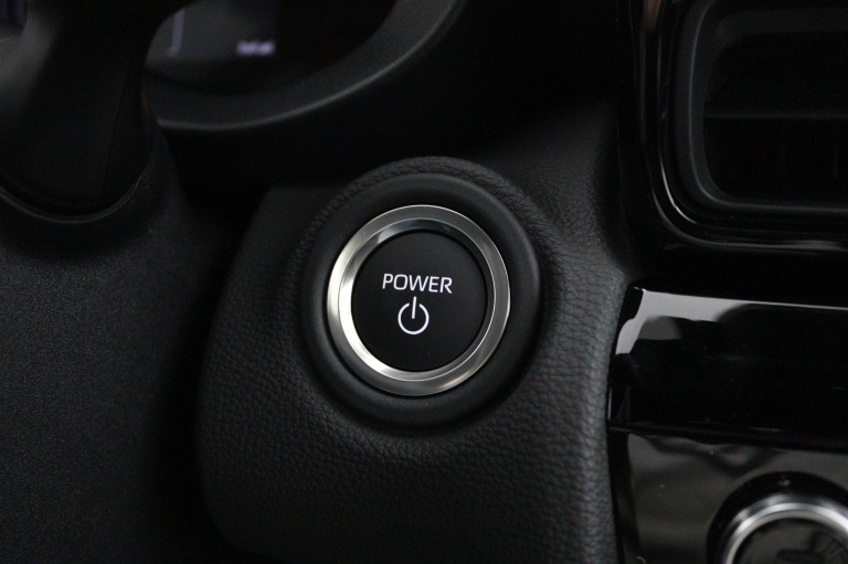 Toyota Yaris Cross - 1.5 Hybrid 115 Dynamic 38