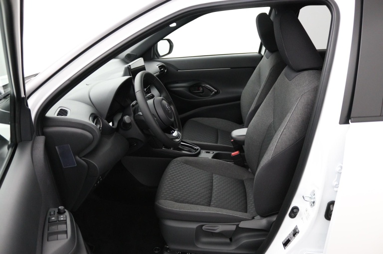 Toyota Yaris Cross - 1.5 Hybrid 130 Dynamic 17