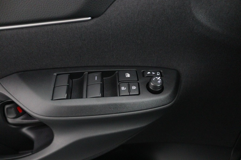 Toyota Yaris Cross - 1.5 Hybrid 130 Dynamic 28