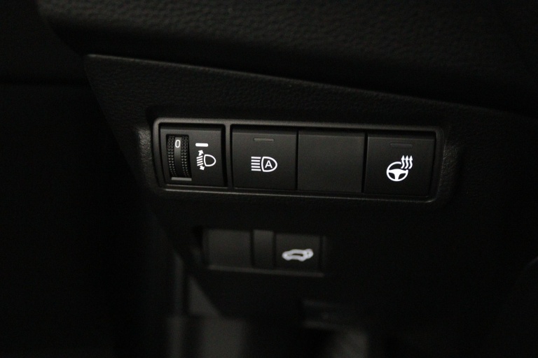 Toyota Corolla Cross - Hybrid 180 GR Sport 29