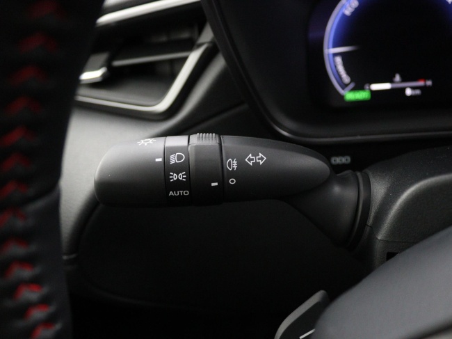 Toyota Corolla Cross - Hybrid 180 GR Sport