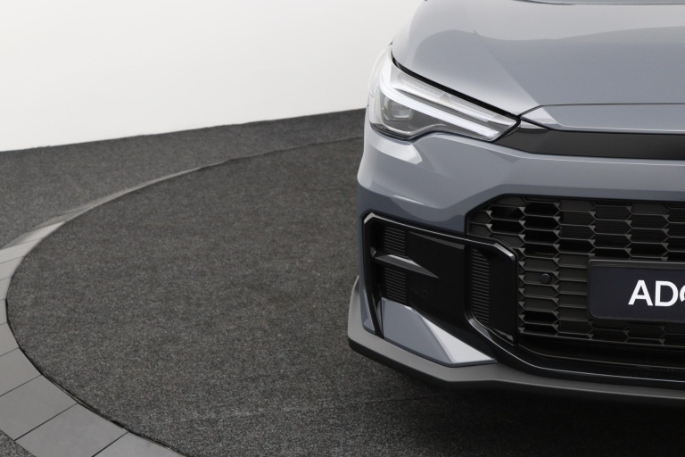 Toyota Corolla Cross - Hybrid 180 GR Sport 35