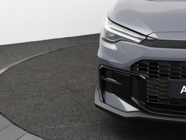 Toyota Corolla Cross - Hybrid 180 GR Sport