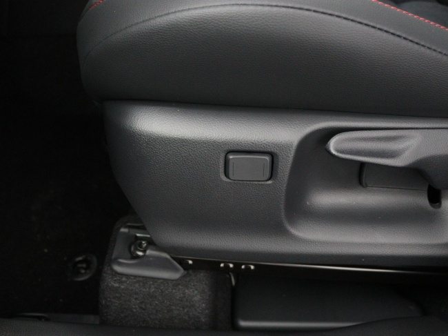 Toyota Corolla Cross - Hybrid 180 GR Sport