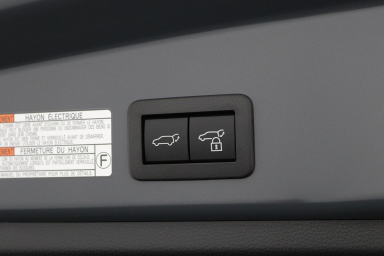 Toyota Corolla Cross - Hybrid 180 GR Sport 39