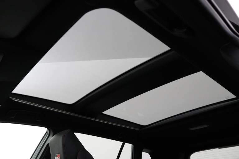 Toyota Corolla Cross - Hybrid 180 GR Sport 46