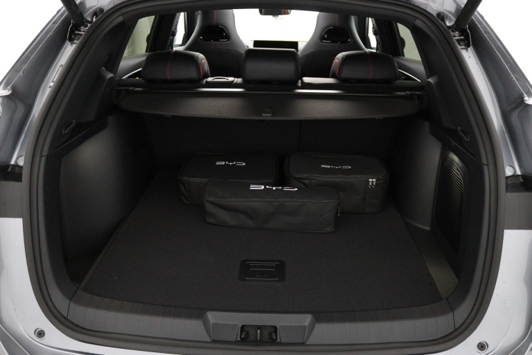 BYD SEAL U - 1.5 DM-i FWD Boost 19