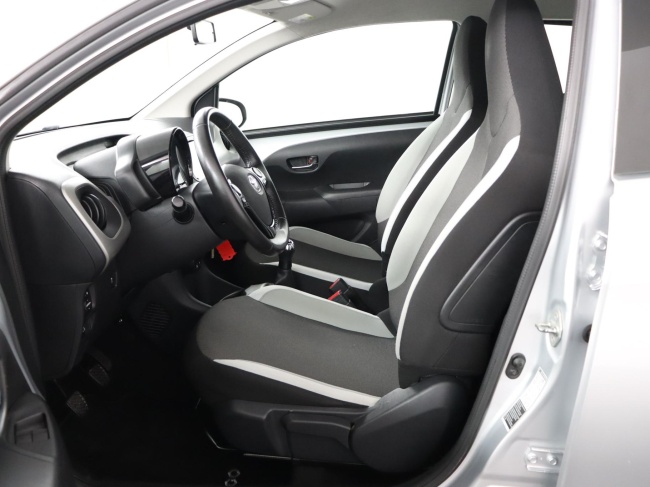 Toyota Aygo - 1.0 VVT-i x-play