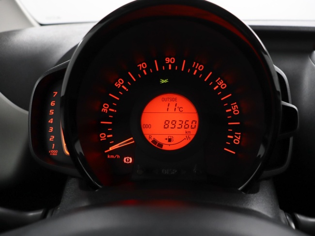 Toyota Aygo - 1.0 VVT-i x-play