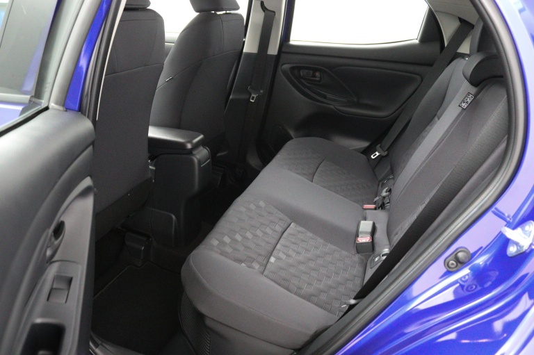 Toyota Yaris - 1.5 Hybrid 115 Comfort 12