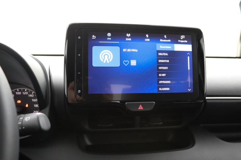 Toyota Yaris - 1.5 Hybrid 115 Comfort 15