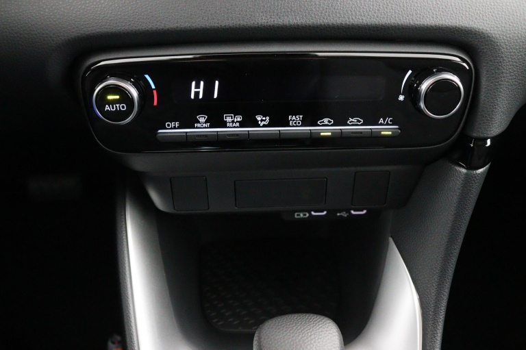 Toyota Yaris - 1.5 Hybrid 115 Comfort 16