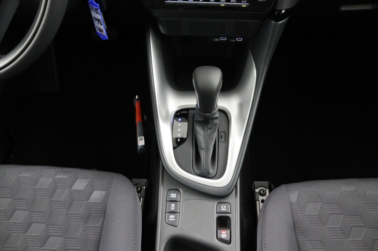 Toyota Yaris - 1.5 Hybrid 115 Comfort 22