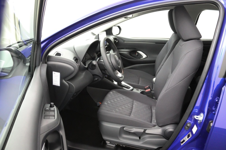 Toyota Yaris - 1.5 Hybrid 115 Comfort 9