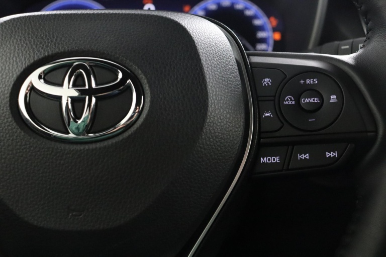 Toyota Corolla Cross - Hybrid 140 Dynamic 18