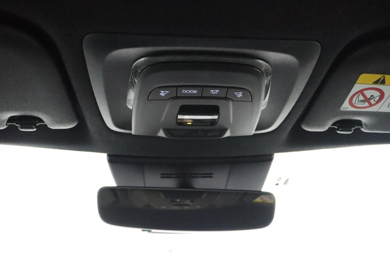 Toyota Corolla Cross - Hybrid 140 Dynamic 26