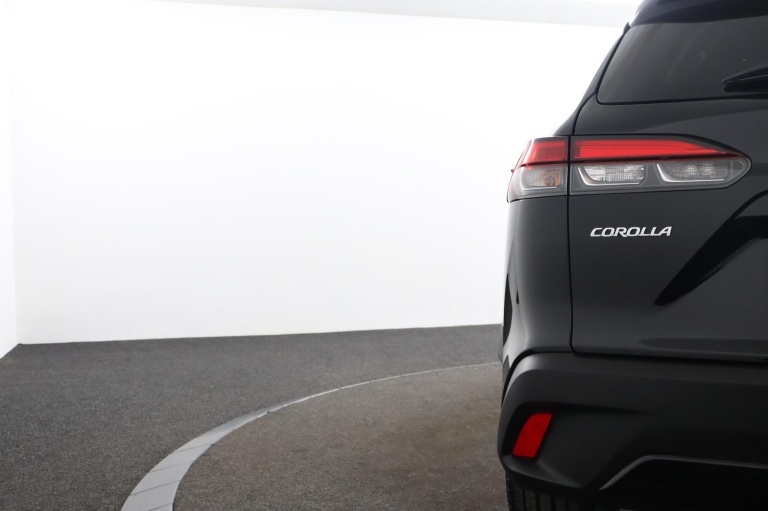 Toyota Corolla Cross - Hybrid 140 Dynamic 33