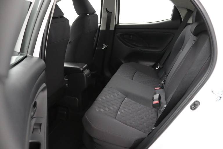 Toyota Yaris - 1.5 Hybrid 115 Comfort 12