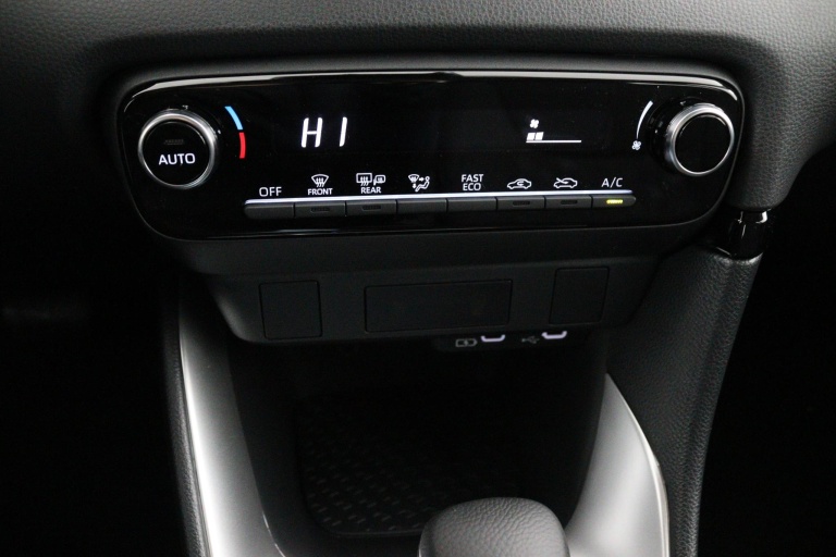 Toyota Yaris - 1.5 Hybrid 115 Comfort 16