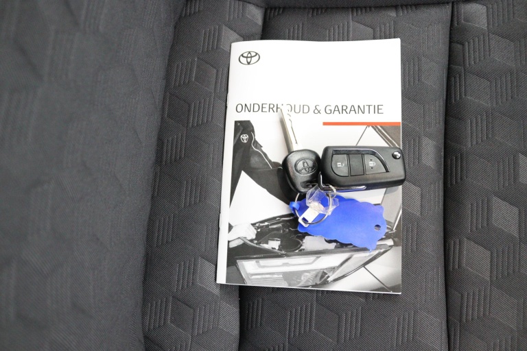 Toyota Yaris - 1.5 Hybrid 115 Comfort 22
