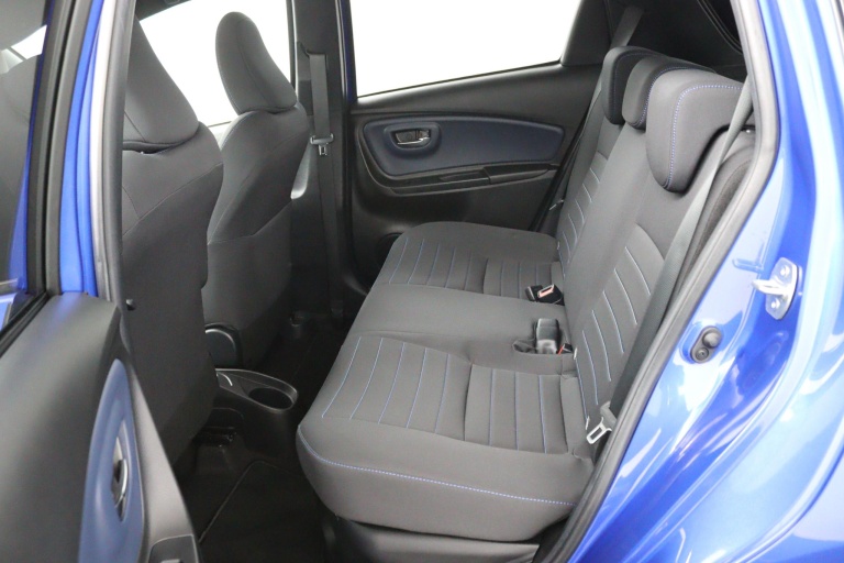 Toyota Yaris - 1.5 Hybrid BI-Tone 12