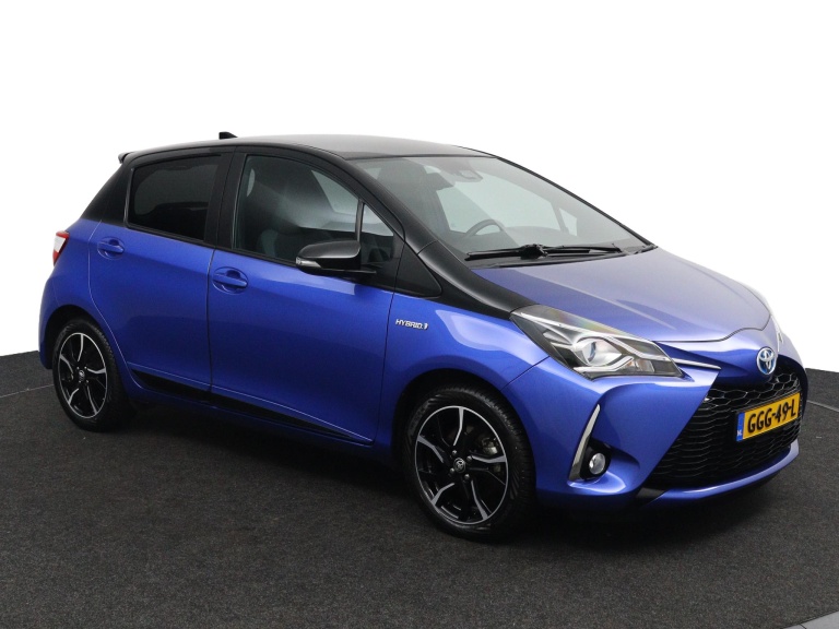 Toyota Yaris - 1.5 Hybrid BI-Tone 3