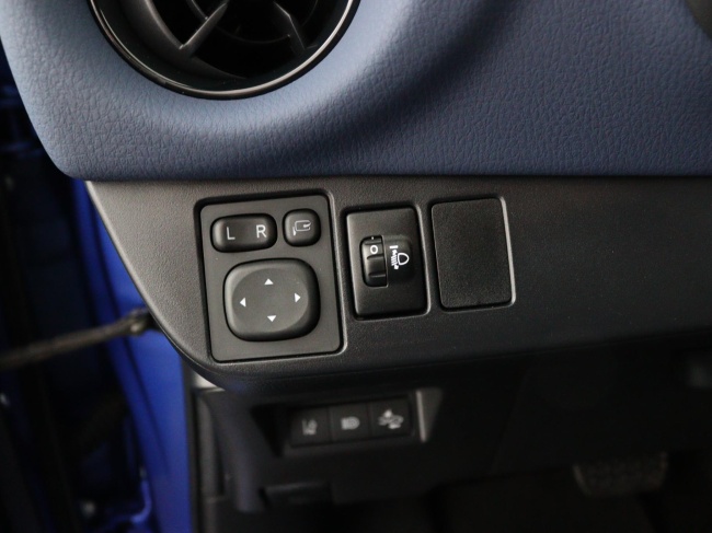 Toyota Yaris - 1.5 Hybrid BI-Tone