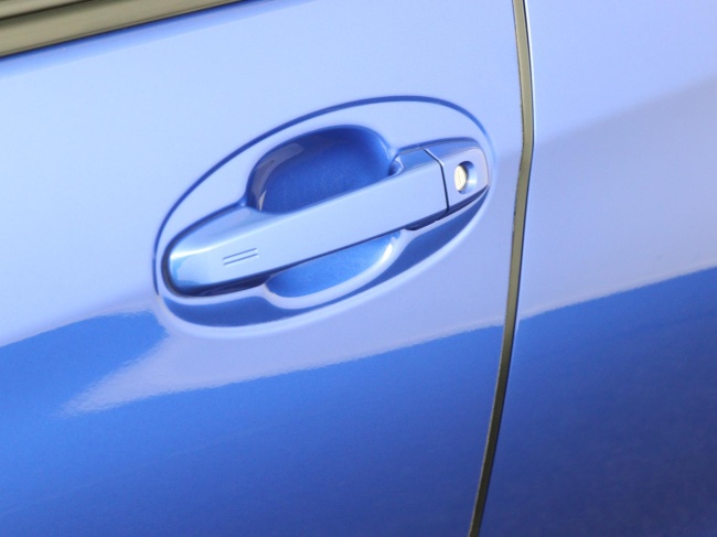 Toyota Yaris - 1.5 Hybrid BI-Tone