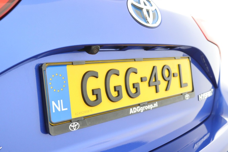 Toyota Yaris - 1.5 Hybrid BI-Tone 37